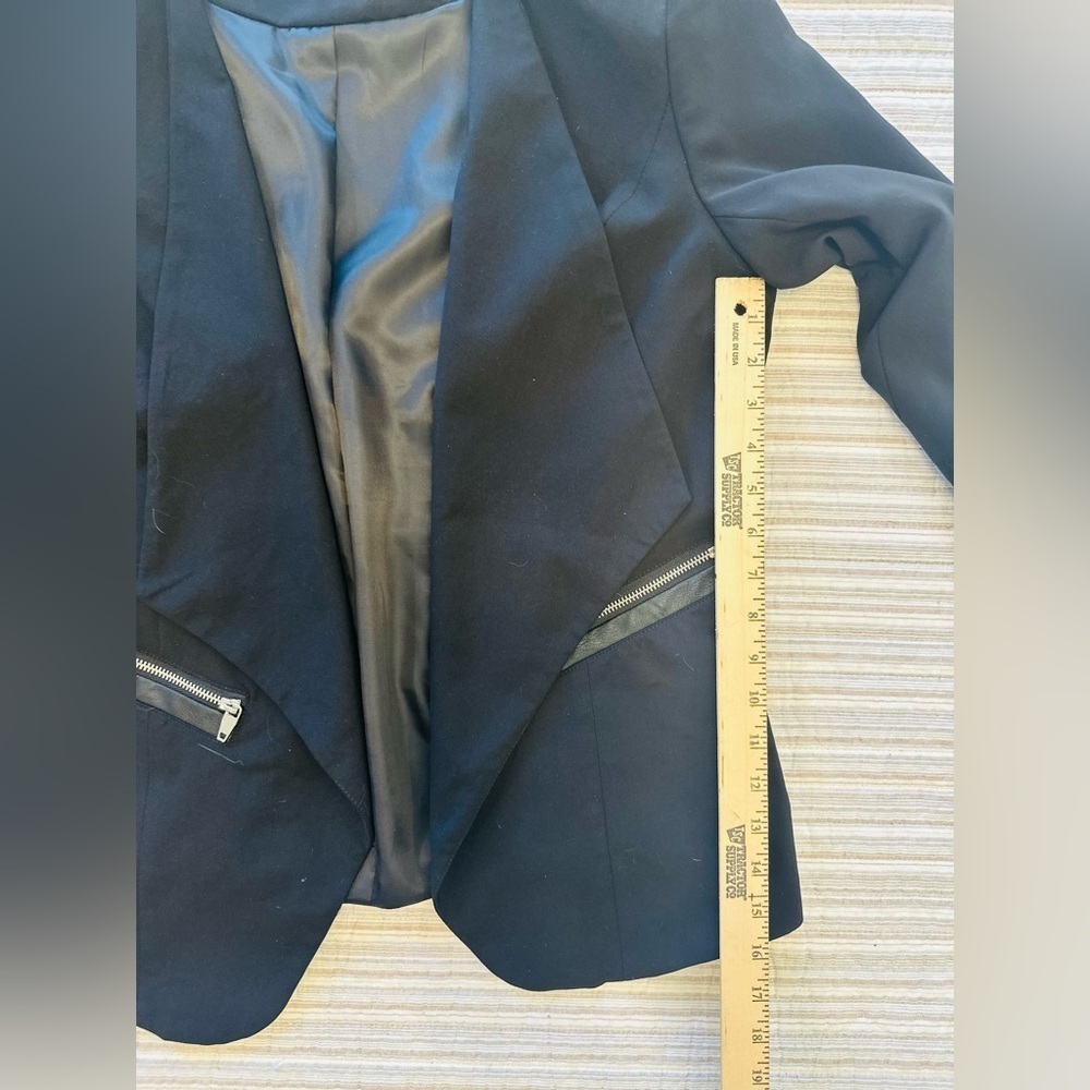Linea Domani Black Blazer with Waterfall Front and Zipper Details, Size L - Picture 8 of 11